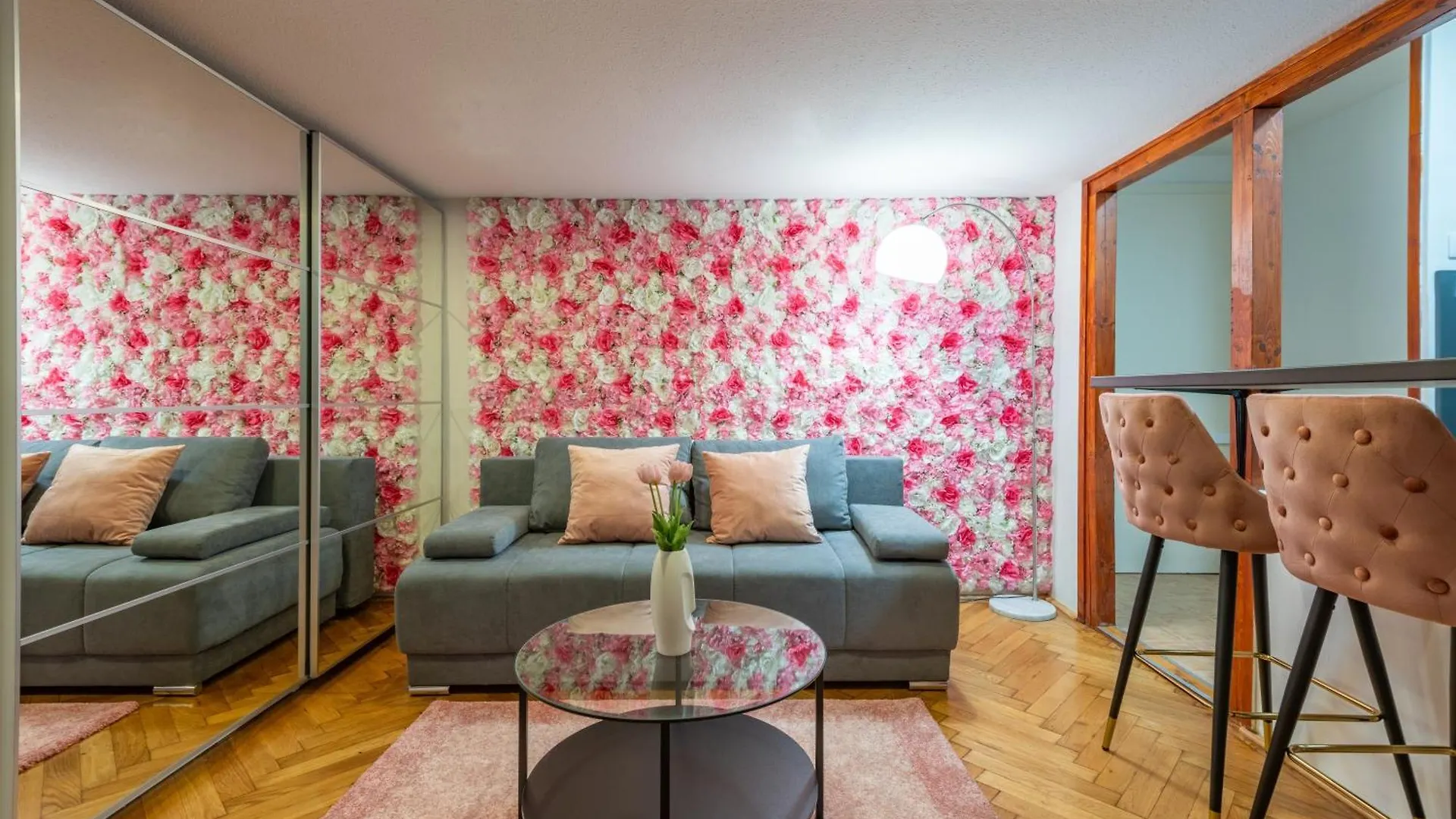 Rose Garden Apartment Budapest 0*,  Hungary